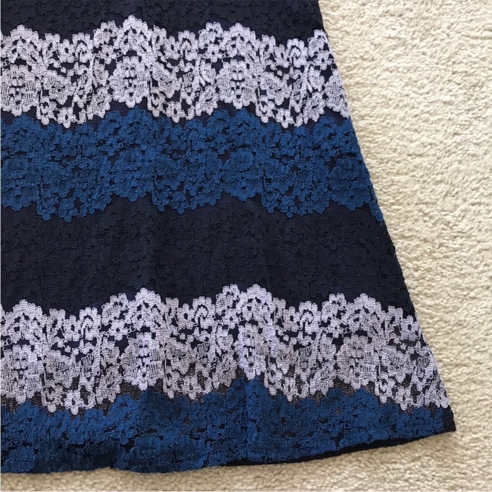 Lace, Choker Neckline A Line Dress - Picture 5 of 7